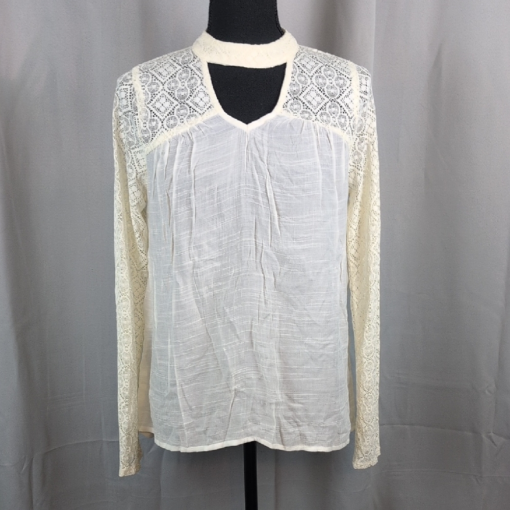 Red Camel‎ Women's Ivory Lace Blouse